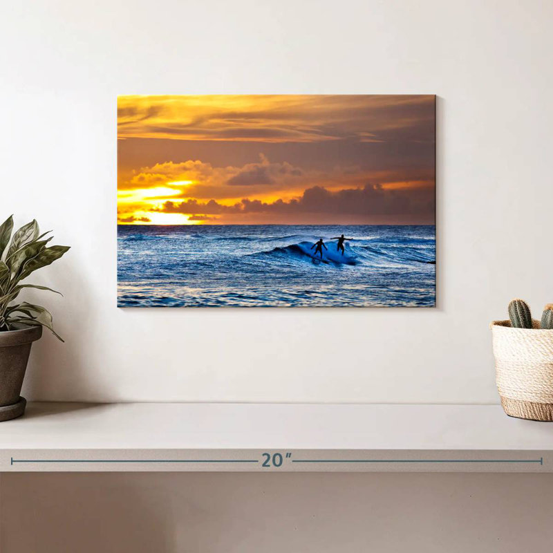 Alvord Poipu Beach Surfer, H 8 po x l 12 po