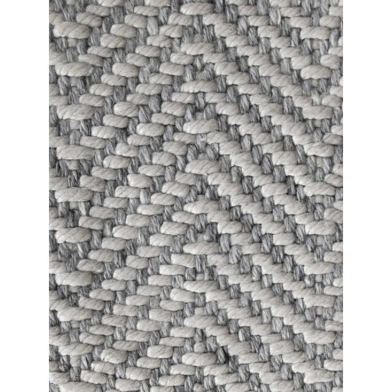 Varcha Hand Loomed Chevron Area Rug in Cement/Silver, Rectangle 5' x 8'
