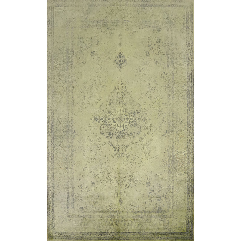 Tapis vert classique à motif floral Timeless 5 x 7