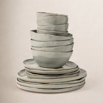 Lucca Stoneware Dinnerware Set - Service for 4