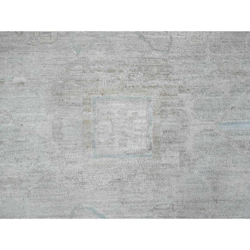 Tapis blanc en laine noué à la main 11 pi 5 po x 11 pi 9 po Seeripe Heris Ghazni 7CC8672374F849F096D7DA449B09C089