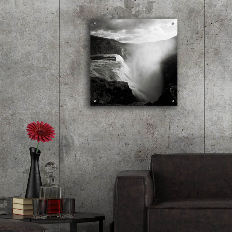 «Island Gullfoss» par Nina Paponcek, art mural en verre acrylique, H 24 po x l 24 po x P 0,2 po