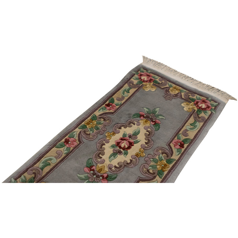 Area Rug in Gray And Ivory