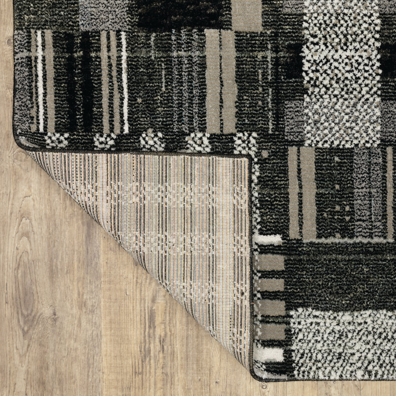Torge Geometric Indoor Rug, Rectangle 1'10" x 3'2"