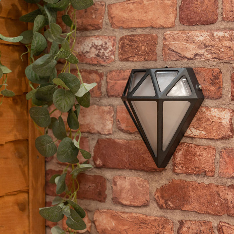 Baruc Outdoor Bulkhead Light, Black