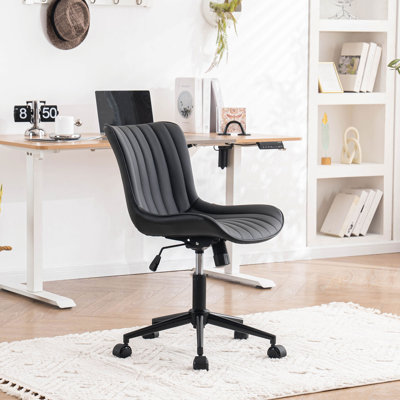 Chaise de bureau pivotante en cuir véritable avec roulettes Brionni