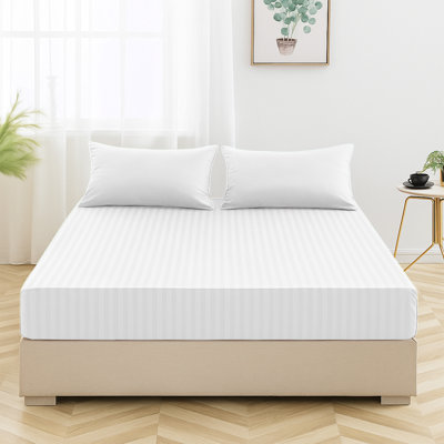 Shaneca Microfiber Striped Fitted Sheet - Ultra-Soft, Fade-Resistant, Deep Pocket Fit