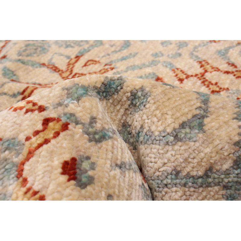 Tapis ivoire unique 8 pi 11 po x 12 pi 2 po Maude