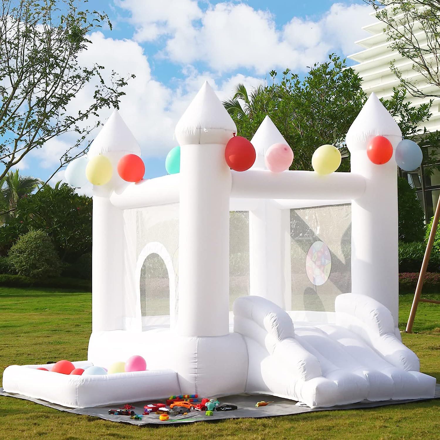 TOBEBEGO 9' x 9' White Bounce House with Slide and Blower & Reviews ...