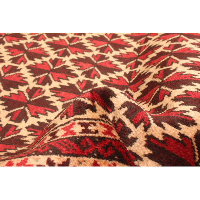 Tapis beige Teimani 2 pi 9 po x 5 pi 5 po