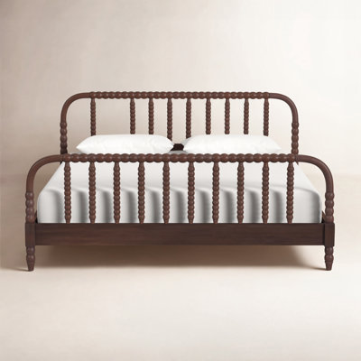 Benbrook Spindle Mahogany Bed