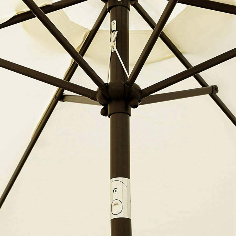 Parasol de marché 7 pi 6 po Swinsley, Blanc