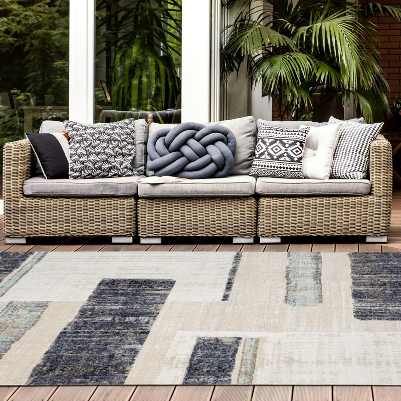 Geometric Indoor / Outdoor Rug, Rectangle 7'9" x 9'9"
