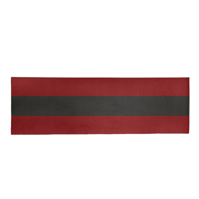 Tapis rouge/gris