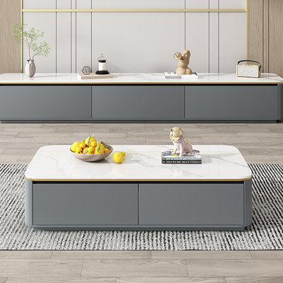Table basse en bois massif