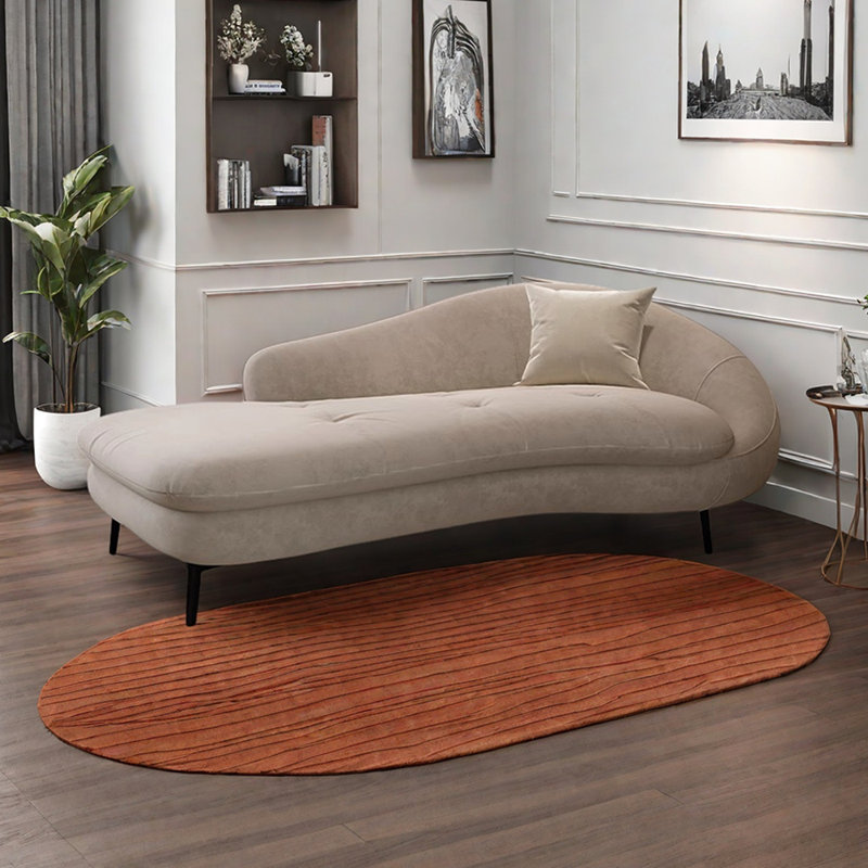 Christiane, Orienté à droite, Gris-beige