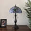 Lampe de table Bernia Tiffany vitrail vert avec ampoule DEL incluse et interrupteur à chaîne 22 po-2003969565