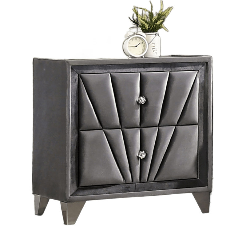 Structure entièrement rembourrée, 1 table de chevet, tissu gris, boutons en cristal, acrylique, plateau en verre, pieds en chrome