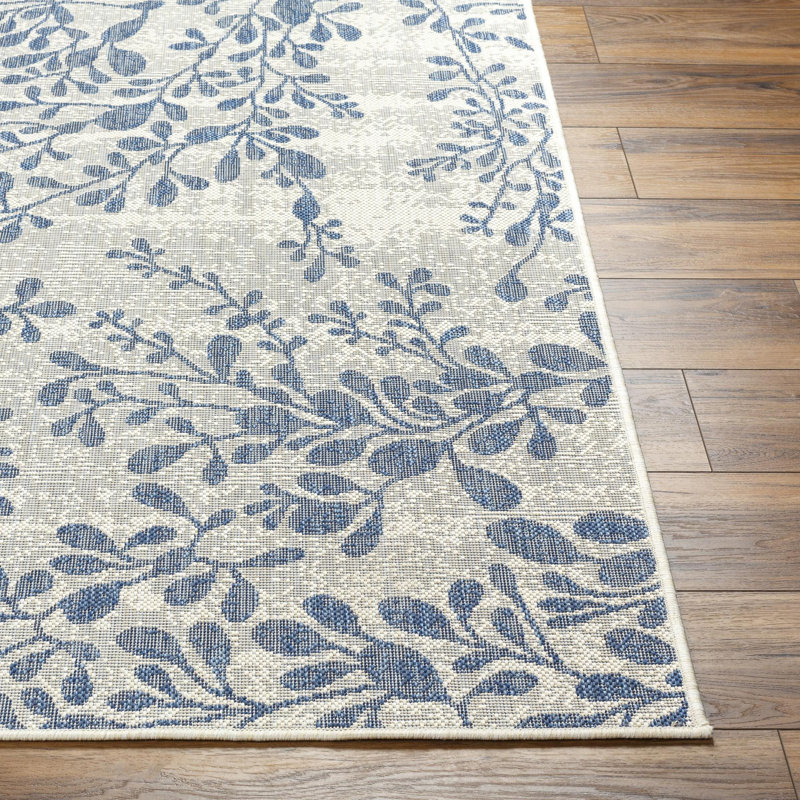 Monchat Floral Indoor / Outdoor Rug, Rectangle 2' x 3'