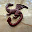 Ensemble de 3 crochets muraux en fonte en forme de dragon, couleur rouille rouge avec détails noirs, hauteur 13,3 cm (5,25 pouces).