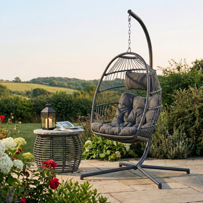 Modale Hanging Chair with Stand