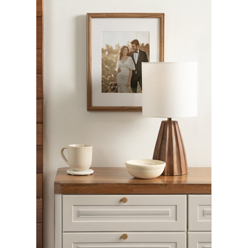 Ciji Modern Scalloped Bedside Table Lamp