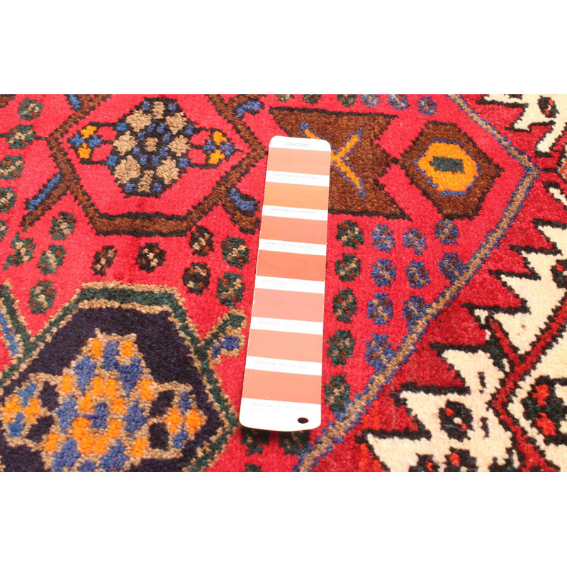Tapis rouge Anadol 4 pi 1 po x 6 pi 9 po