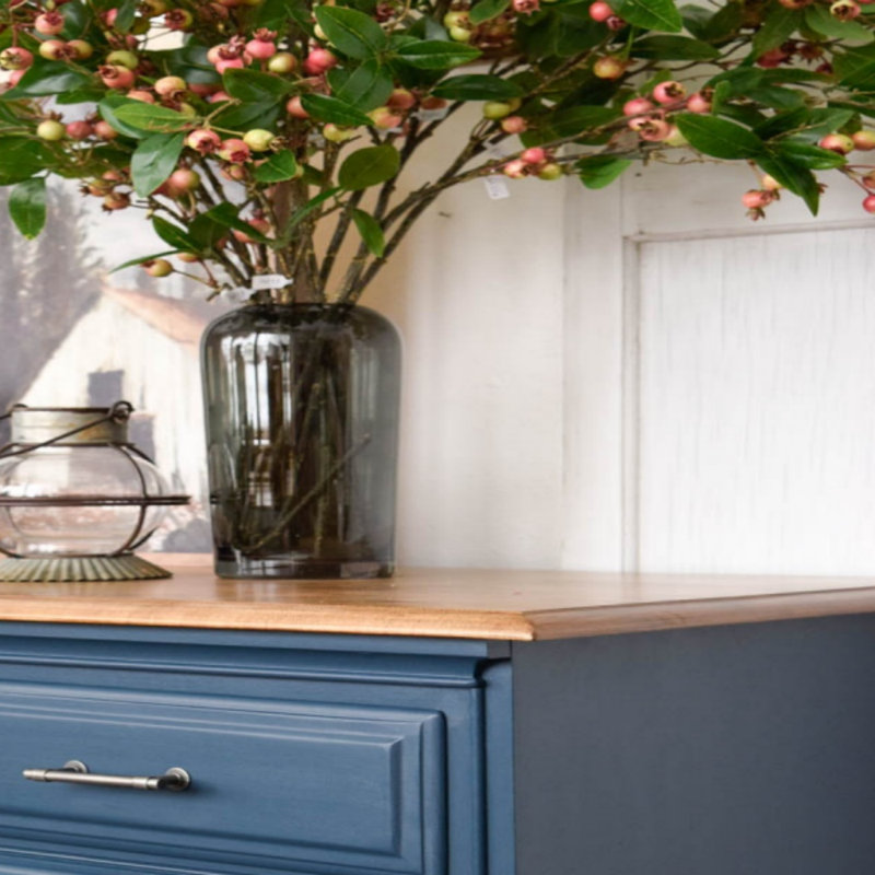 Large-Capacity High-End Sideboard