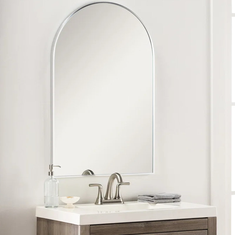 Miroir mural argenté arqué de 20 po x 30 po pour la sophistication de la salle de bain, verre de 4 mm, - cadre rouille, miroir facile à installer, HD sans effort