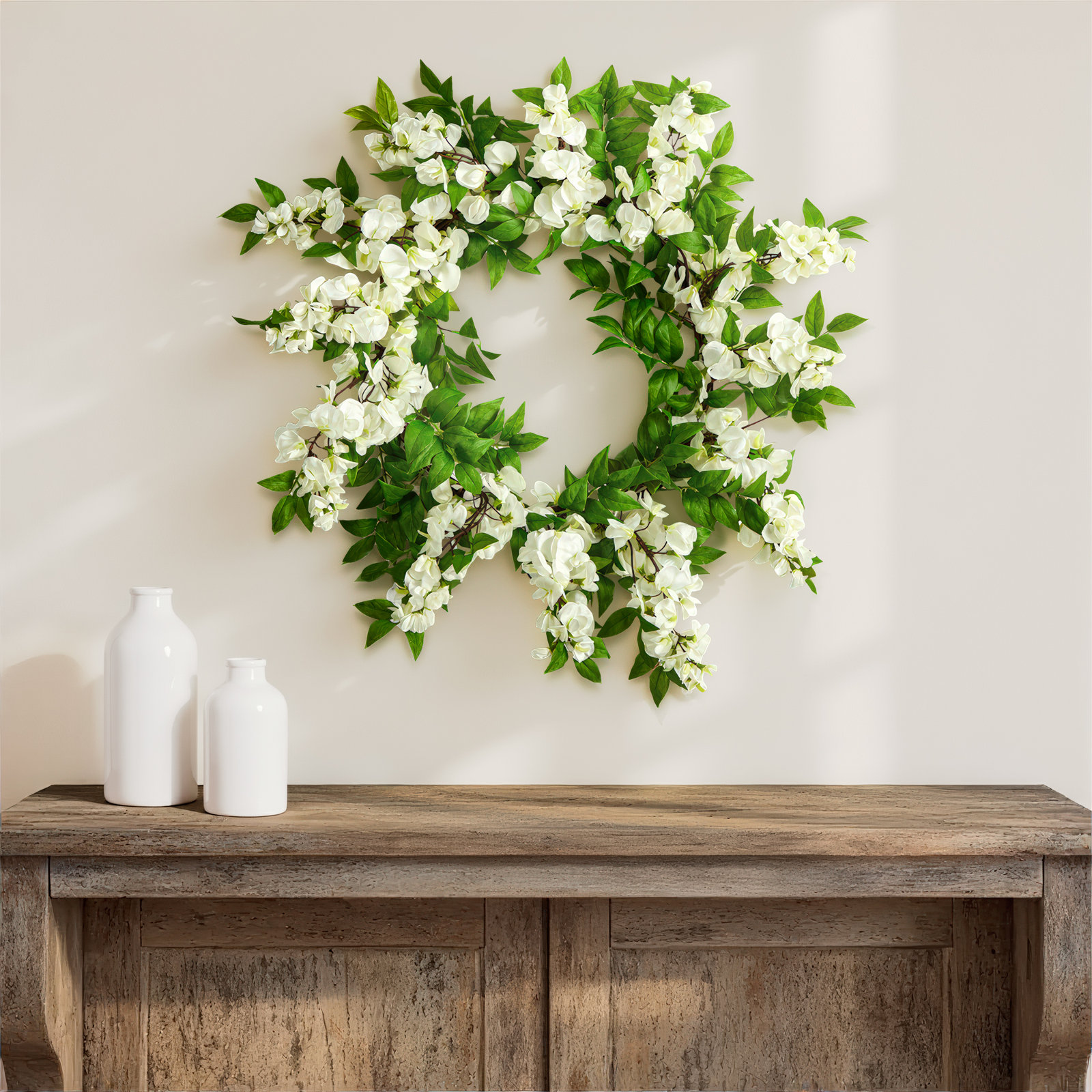 18'' Polyester Wreath, White