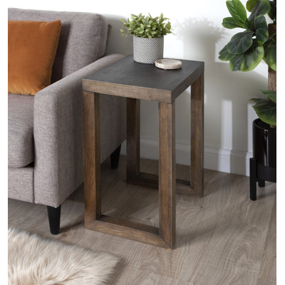 Table de bout en bois massif Beulah