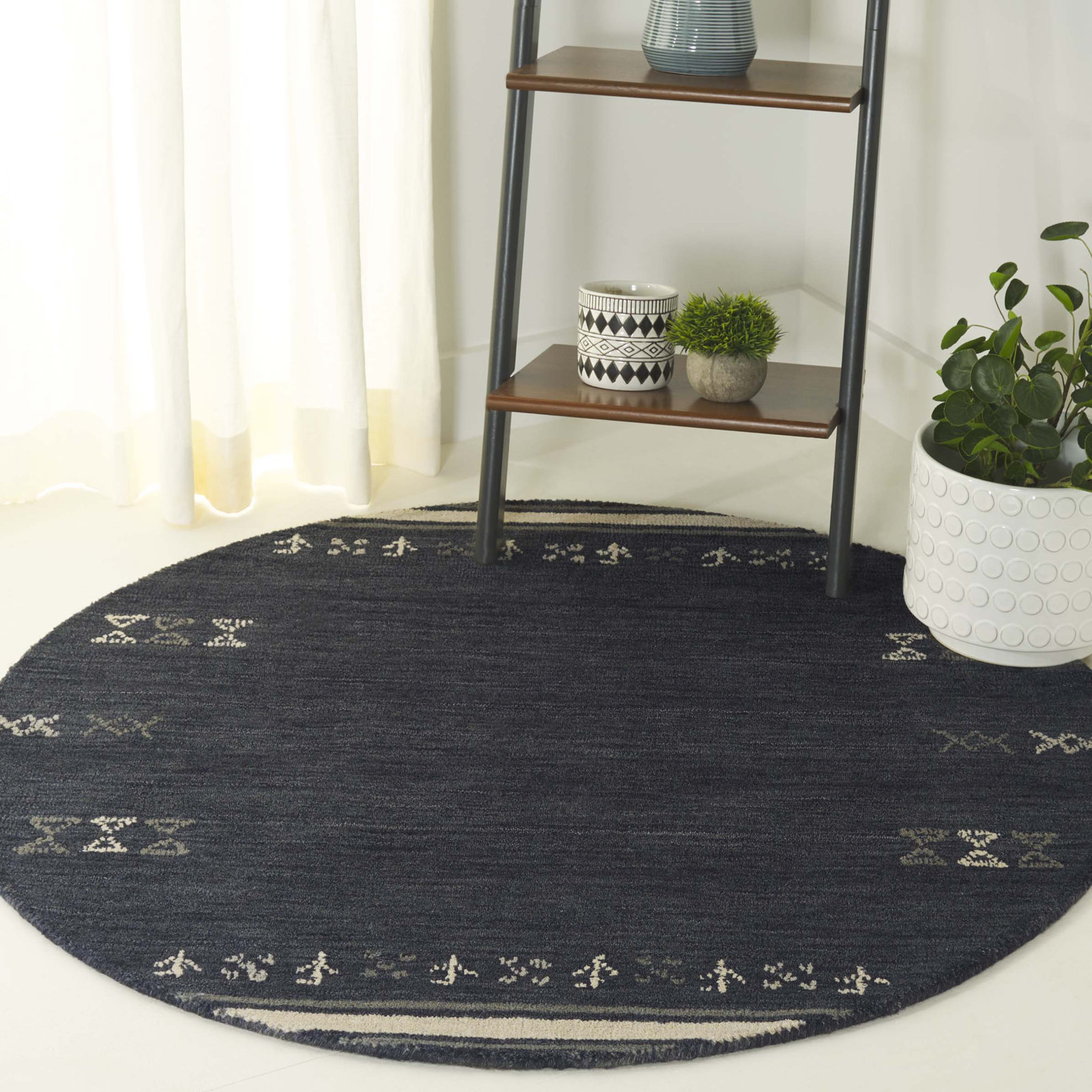 Santiago Handmade Wool Charcoal Rug, Round 4'