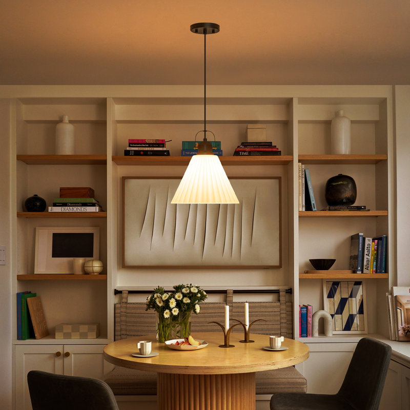 Luminaire suspendu en verre plissé Farmhouse, hauteur réglable de 13 po à 92 po, cadre à poignée rétro noir mat avec abat-jour en verre blanc givré, base E26, homologué ETL - parfait pour la salle à manger avec îlot de cuisine