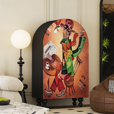 Armoire arquée avec tablettes et portes