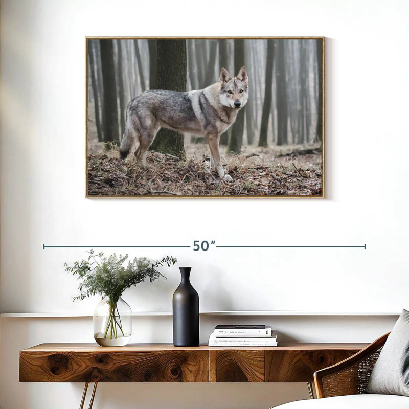 Loup d'hiver brumeux, Cadre flottant en bois naturel, 37 po x 25 po