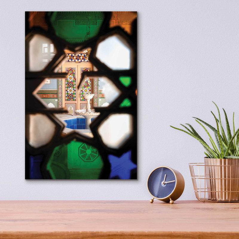 «Secret Fountain» par Roman Robroek, art mural en verre acrylique, H 16 po x l 12 po x P 0,13 po