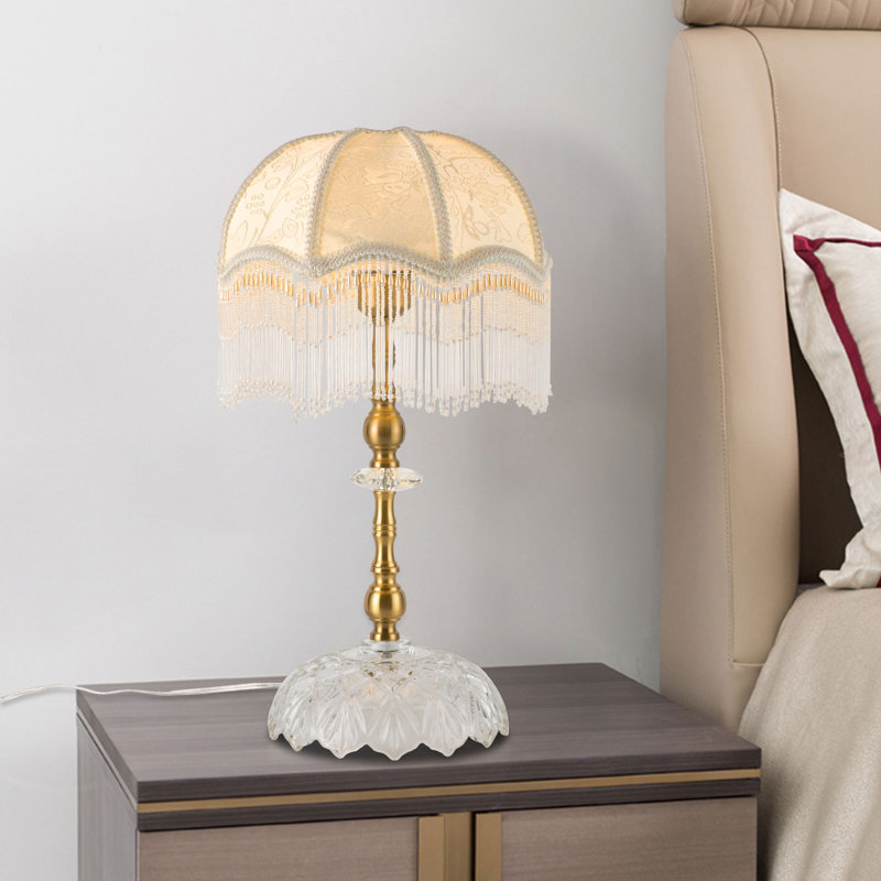 Jakaira Metal Table Lamp