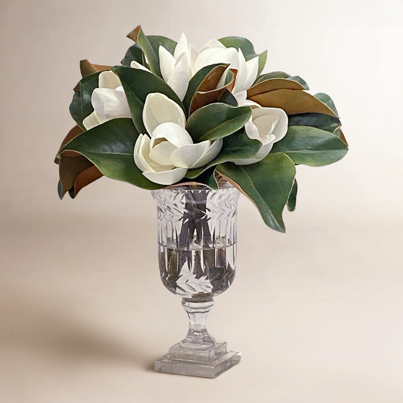 Centre de table magnolia dans un vase