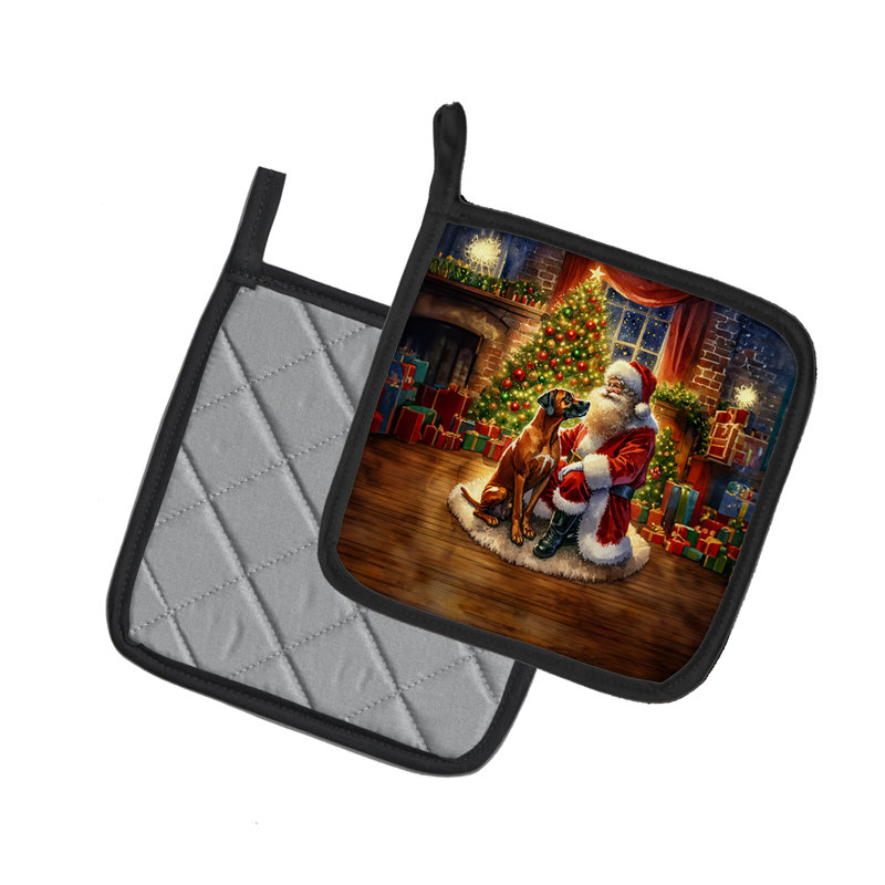 Caroline's Treasures Moments With Santa Polyester Potholder Set