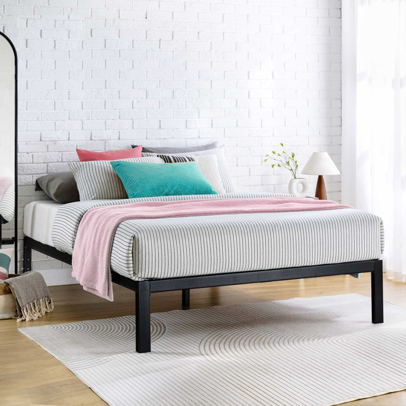 Base de lit plateforme en acier de 14 po Wayfair Sleep™, Plein