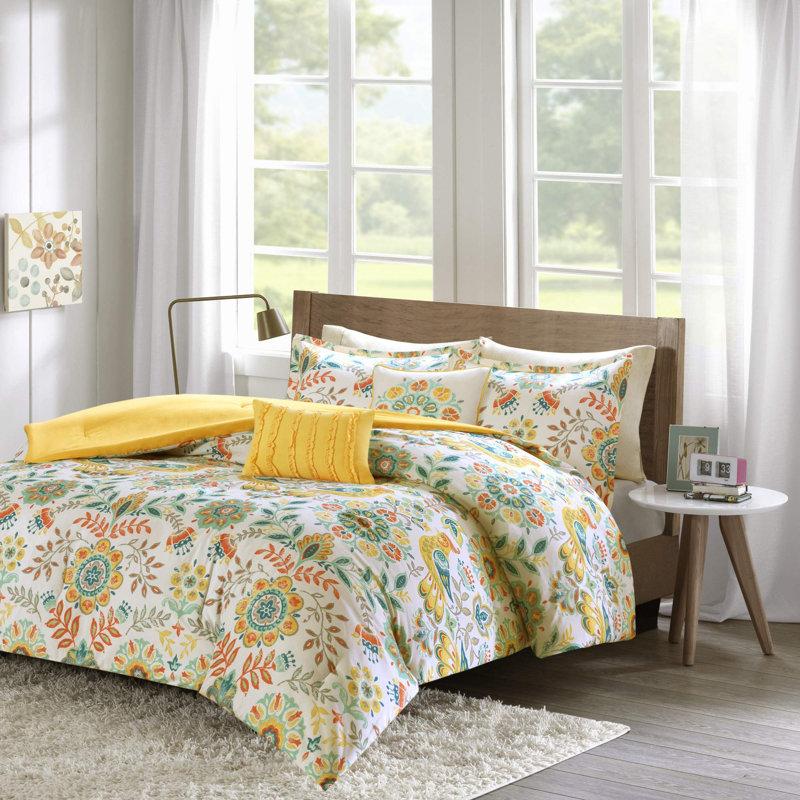 Comforter Set, Twin Comforter + 4 Additional Pieces