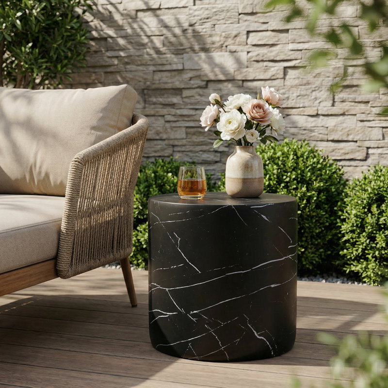 Table d'appoint / de table d'extérieur en béton léger MGO pour l'extérieur, marbre noir, 16" H x 15.5" W x 15.5" D