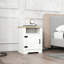 Table de chevet Farmhouse avec porte de grange, table d'appoint moderne avec rangement pour chambre et bureau, charme rustique et fonctionnalité