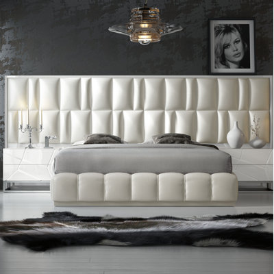 Annalya Piece Bedroom Set