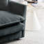 Causeuse, canapé deux places avec repose-pieds pour petit espace de vie, canapé moderne pour la maison