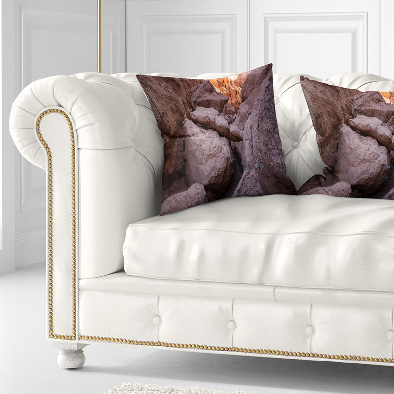 Coussin imprimé montagnes du désert au Kazakistan, 16 po x 16 po, Coussin décoratif