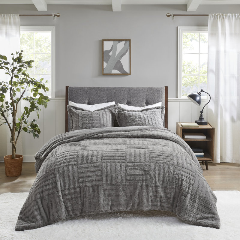 Arctic Fur Down Alternative Comforter Mini Set, King/Cal. King Comforter + 2 King Shams, Gray