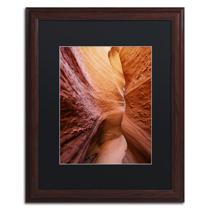 «Narrow Divide», reproduction de photo sur toile encadrée, H 14 po x l 11 po, Noir, Brown Framed Canvas