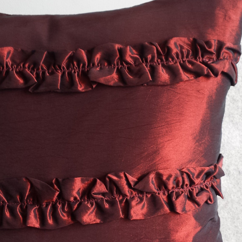 Oakmont Square Cushion, Red