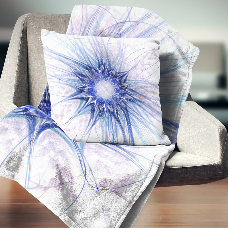 Texture de fleur fractale bleu clair - coussin imprimé abstrait, 18 po x 18 po, Coussin décoratif